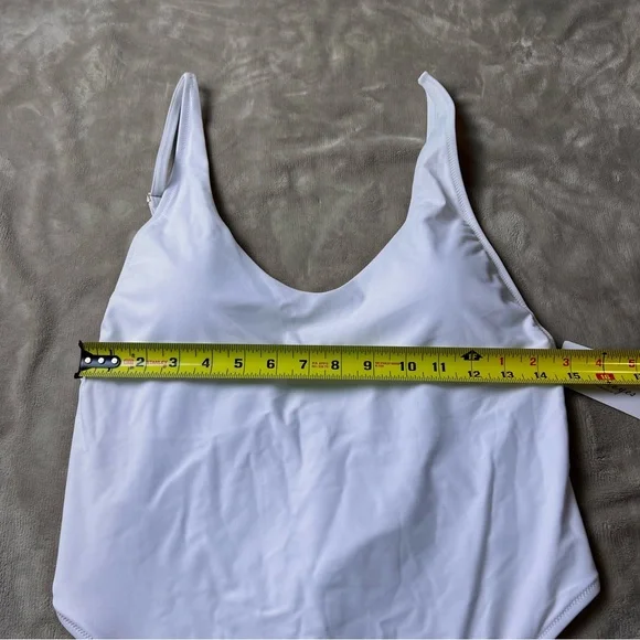 COLLOYES White Classic High-Cut Low Back V-Neck Thong One Piece - Size 2XL - Picture 7 of 13